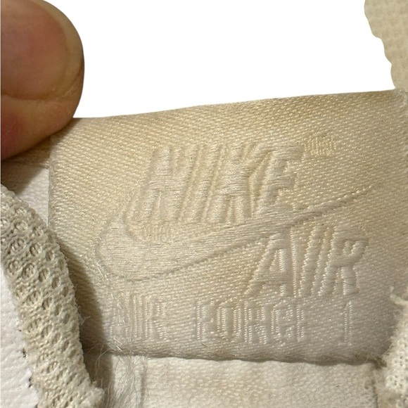 Nike Custom Black and white Sneakers - Picture 14 of 16